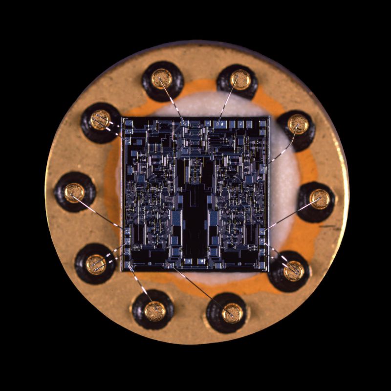 Mikro-Chip 4
